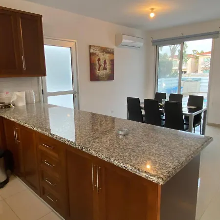 3-bedroom With Swimming Pool 1km From Beach * Protaras